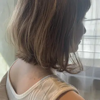 ショート カラー 西岡 優太のヘアスタイル