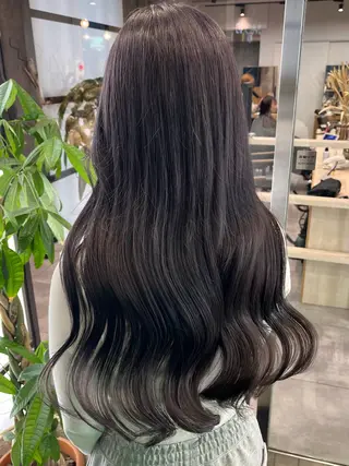 ロング カラー LUCK 本厚木店のヘアスタイル