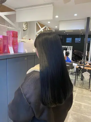 ロング カラー 柴田 枝利子のヘアスタイル