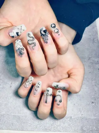 ネイル Liennail 持込デザインやり放題のネイルデザイン