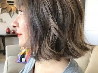 ミディアム haretoki 髪質改善サロンのヘアスタイル
