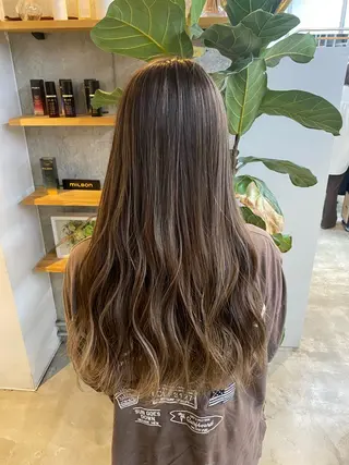 ロング カラー 🌼ハイライト透明感 🌼maiのヘアスタイル