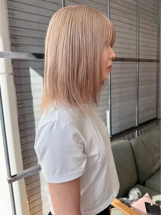 ミディアム カラー 村岡 彩優のヘアスタイル