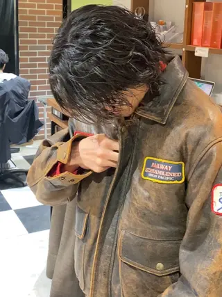 メンズ 透明感ブリーチ/ メンズパーマのヘアスタイル