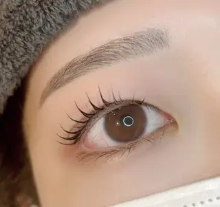 マツエク・マツパ WHITE EYE 新潟駅前店所属・WHITEEYE 新潟店　Manamiのマツエク・マツパデザイン