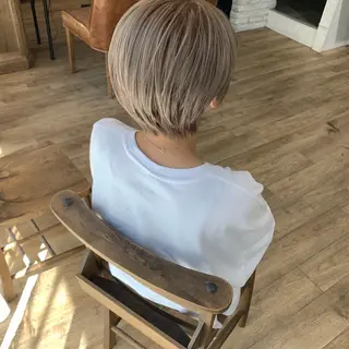 ショート カラー レイヤー/顔周り /AKARIのヘアスタイル