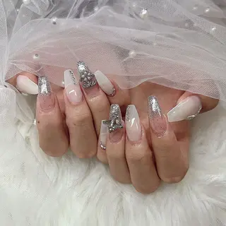 ネイル Enny lovelyのネイルデザイン