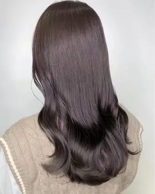 カラー 艶カラー🖤 れいな🖤のヘアスタイル