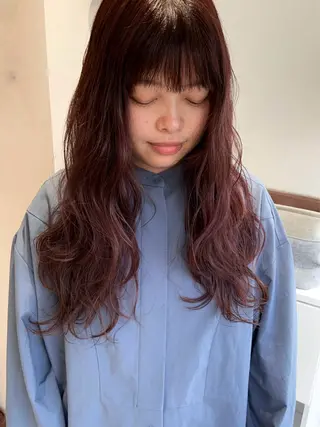 ロング 流音 【直前割あり】のヘアスタイル
