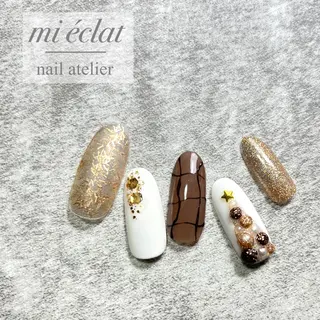 ネイル mi éclat ミ　エクラのネイルデザイン