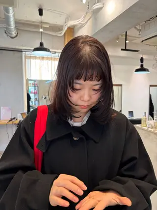 ミディアム カラー ミルクティー× グレージュMOMOのヘアスタイル