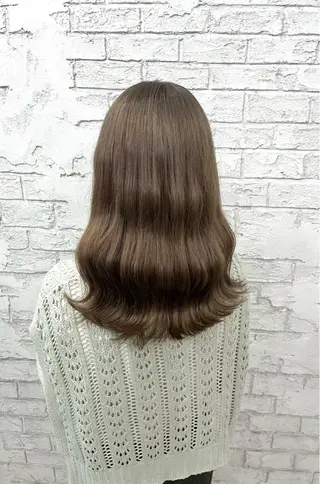 セミロング カラー ブリーチカラー✨🦋 TOMOKO🦋✨のヘアスタイル