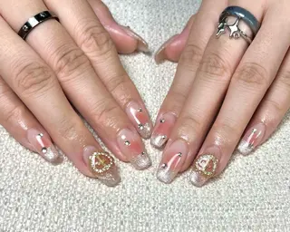 ネイル Salute本店 🦋仲原里佳のネイルデザイン