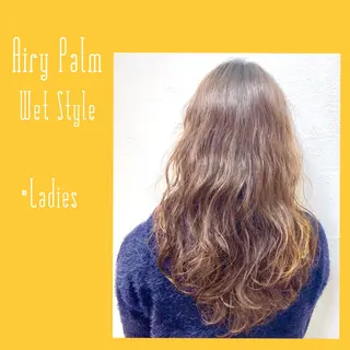 ロング パーマ 樋笠 知佳のヘアスタイル