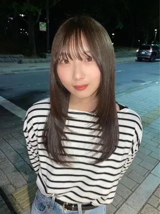 ロング Yuuka/ w colorのヘアスタイル