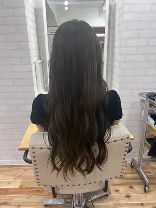 ロング カラー 🌈野間 声良🌈のヘアスタイル