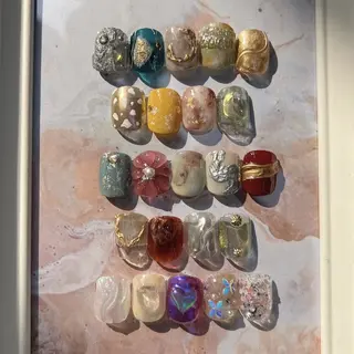 ショート ガレリアエレガンテ栄店所属・ガレリアエレガンテ栄 Minaのネイルデザイン