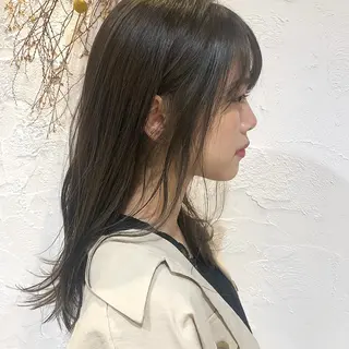 セミロング カラー 圧倒的透明感カラー nana🦕のヘアスタイル
