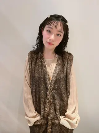 カラー 伊賀 裕菜のヘアスタイル