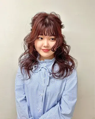 レイヤー/手書きネイ ルCOCORO 🎀のネイルデザイン