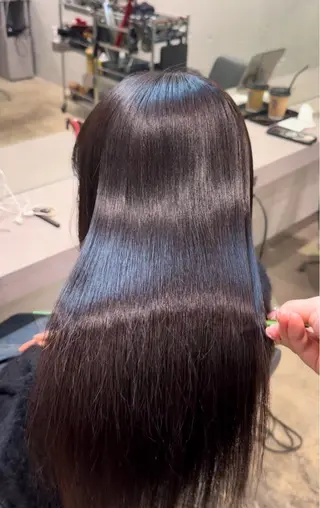 ロング パーマ 透明感カラー ふうか　渋谷のヘアスタイル