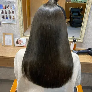 ロング 山崎結菜 🫧透明感カラーのヘアスタイル