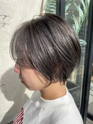 ショート カラー AUBE hair ales福岡平尾店所属・塚本 昂のヘアスタイル