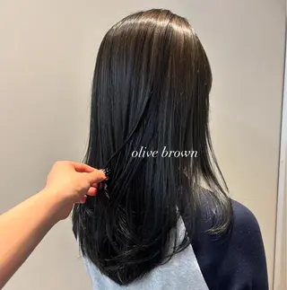 セミロング 暗髪／艶髪／渋谷/ モモカ🎀のヘアスタイル