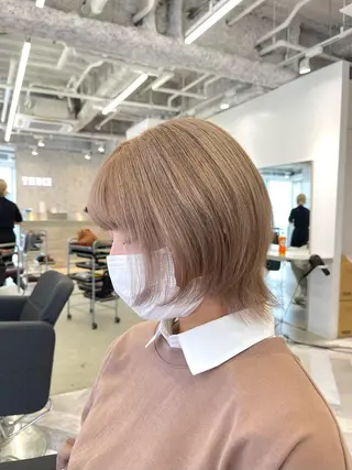 ショート カラー himeka🪽 アレンジ/ブリーチのヘアスタイル