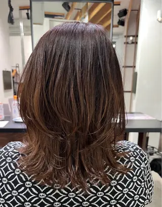 ミディアム go s go .b所属・レイヤーカット／ ヒグレアキコのヘアスタイル