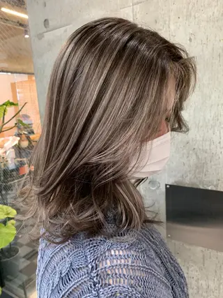 ミディアム カラー 🌺KANA🇺🇸 海外トレンドヘアのヘアスタイル