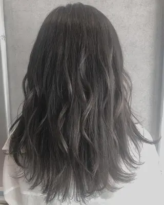 ロング カラー 櫻井 未悠のヘアスタイル