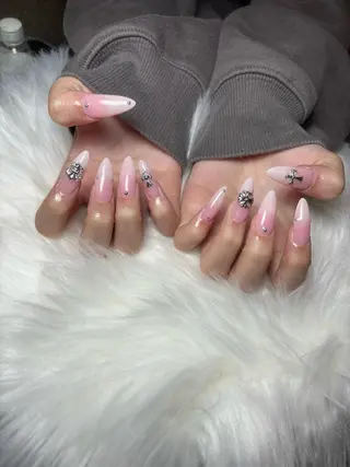 ネイル 🩷momo nail🩷のネイルデザイン
