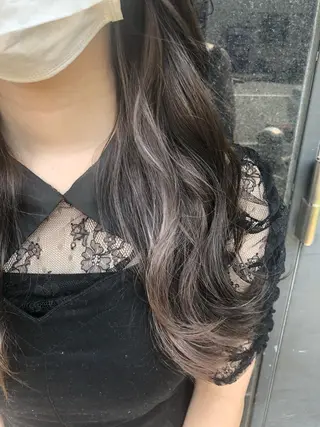 ロング カラー eclat suzumiのヘアスタイル