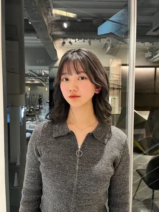 ミディアム カラー 山本 唯我のヘアスタイル