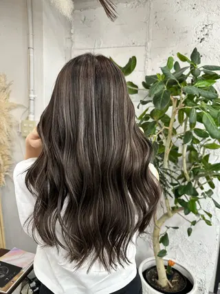 ロング カラー 笹江 瑞穂のヘアスタイル