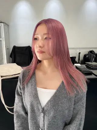 セミロング カラー ヘアアレンジ 艶ハイトーン/ヘア アレンジAYAKAのヘアスタイル