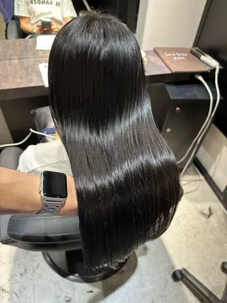 セミロング 髪質改善 中川　翔のヘアスタイル
