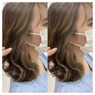 ミディアム カラー 村山 茉衣のヘアスタイル