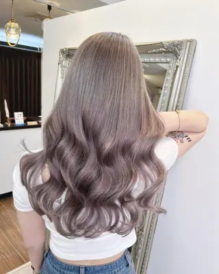 ロング カラー ANKH CROSS 🦋mako🦋のヘアスタイル