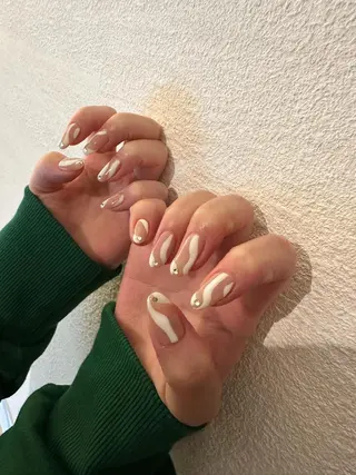 ネイル private nail salon &sumika所属・三輪 絢香のネイルデザイン