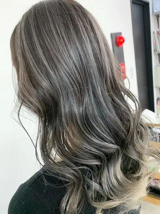 ロング 🥇近藤 恭輔🥇 Recharme新保のヘアスタイル