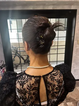 ミディアム 飯塚 沙衣のヘアスタイル