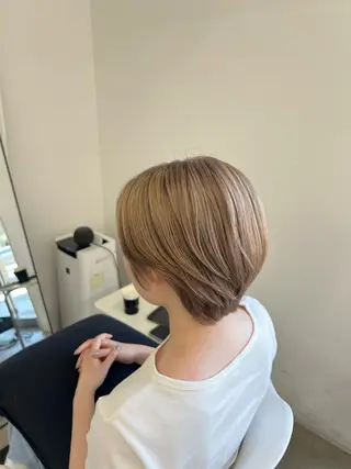 ショート カラー build所属・秋山 花音のヘアスタイル