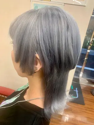 ミディアム カラー fuwat所属・take .のヘアスタイル