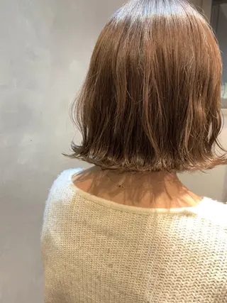 ミディアム カラー ainico.所属・明治神宮前 NANAMIのヘアスタイル