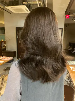 セミロング 韓国レイヤー/透明感 カラー🦋mioのヘアスタイル