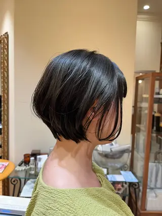 ショート 青山 莉奈のヘアスタイル