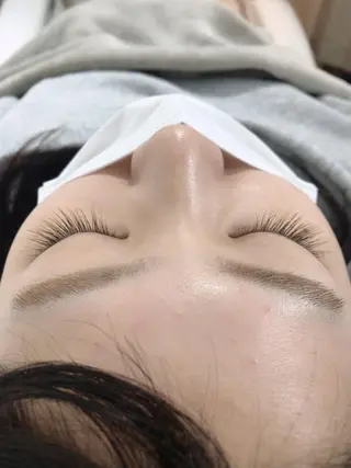 マツエク・マツパ hyochi所属・久井 由香のヘアスタイル