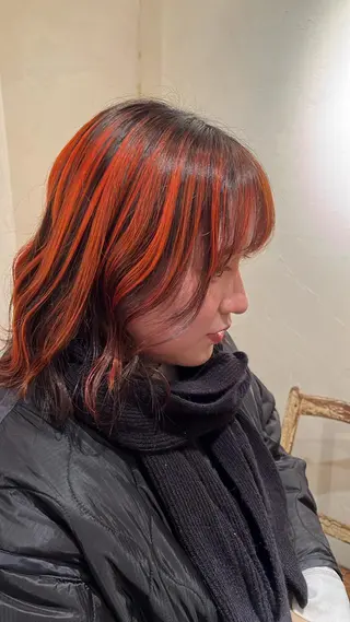 ミディアム 藤井 美歩/赤髪のヘアスタイル